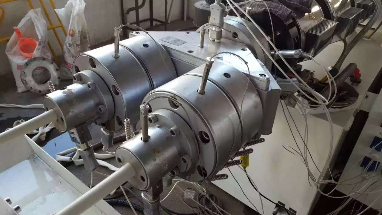 أحدث حالة شركة حول قضية مشروع خط طحن أنابيب PVC المزدوجة