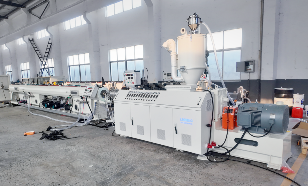 أحدث حالة شركة حول خط بثق الأنابيب HDPE لتصنيع الأنابيب الصناعية في المغرب
