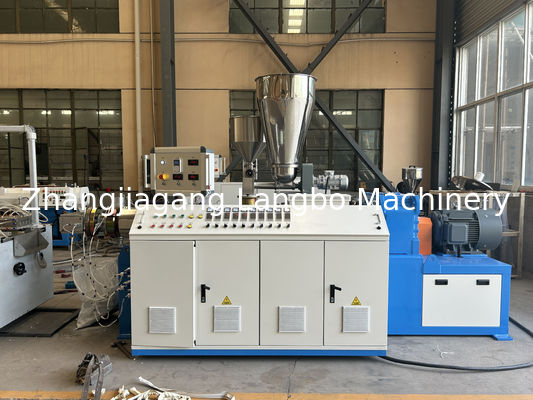 جودة  Conical Double Twin Screw Plastic Baseboard Extrusion PVC Skirting Profiles Extruder Production Line Making Machine مصنع