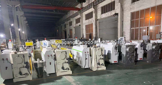 تحكم PLC خط إنتاج أنابيب PVC عالية الإنتاجية والإنتاجية