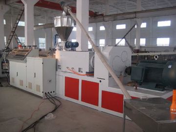 متوافقية القالب متعددة الأحجام PVC Extruder PC Hollow Sheet Extrusion Making Machine