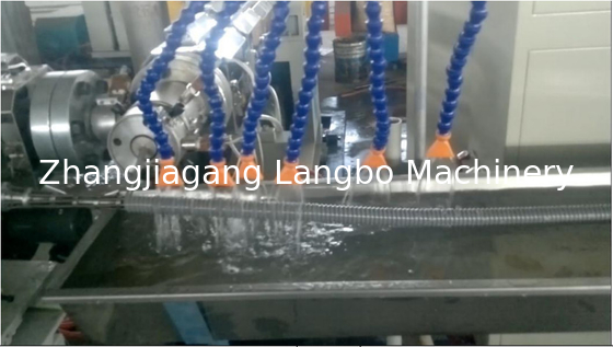 16-75ملم خط طحن أنابيب PVC الحلزونية دقة عالية