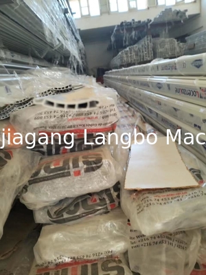 خط إنتاج ملفات تعريف PVC للستائر محفز مزدوج مخروط