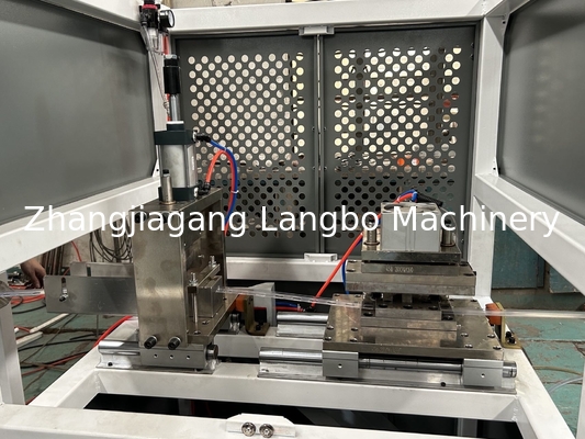 1180mm حجم الملف الشخصي خط إنتاج رباطات حافة PVC يحتوي على 55/110 محرك طحن مزدوج مخروط