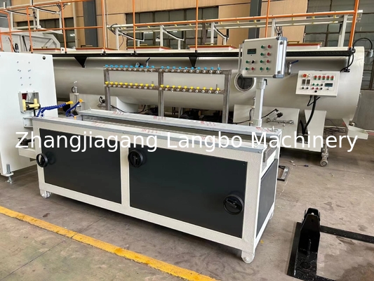 خط إنتاج ملفات تعريف PVC السوبر ماركت السوداء خط طحن ملفات تعريف محفز واحد