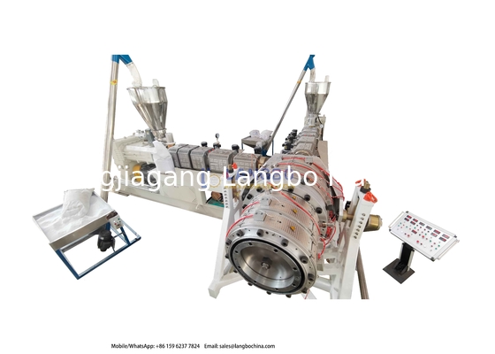 800-1200mm ثلاثة طبقات قطر كبير لآلات صنع أنابيب البوليسيك خط إنتاج طحن أنابيب الصرف الصحي البلاستيكي