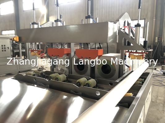 إمدادات المياه صناعة الأنابيب البلاستيكية لـ PVC extrusion Socketing Belling Machine