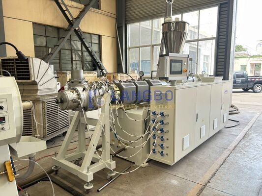 خط إنتاج محرك طحن أنابيب PVC القابل للتخصيص لمواصلة أنابيب الري الزراعية