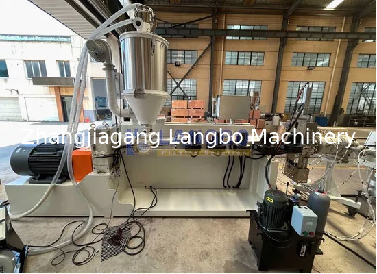 خط طحن أنابيب بلاستيكية متقدمة مخصصة لإنتاج أنابيب HDPE