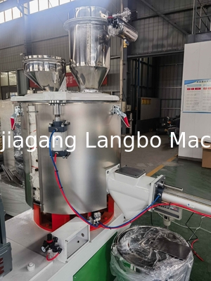 SRL-Z300/600L 500/1000L 800/2000L PVC WPC مسحوق بلاستيكي خلاط الساخن والبارد وحدة خلاط المواد الخام ABB عاكس التردد