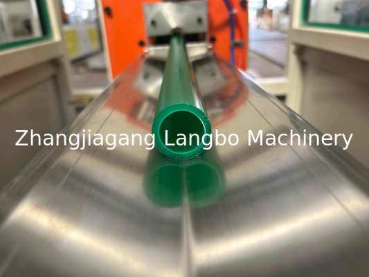 آلة بثق / صنع الأنابيب البلاستيكية PPR للمياه، والنوافذ، والأبواب، والملفات الجانبية، وخط إنتاج / بثق البلاستيك