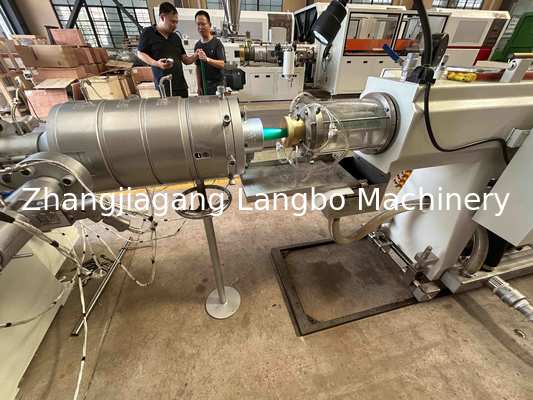 خط إنتاج بثق أنابيب الري بالتنقيط البلاستيكية PPR لتصريف المياه وأنابيب الري بالتنقيط الزراعية وأنابيب التوصيل الكهربائي