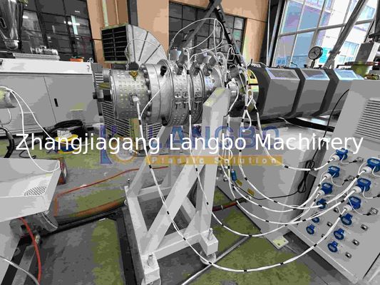 آلة إنتاج بثق الأنابيب البلاستيكية اللولب المزدوج المخروطي لـ PVC HDPE PPR تصريف المياه والصرف الصحي وأنبوب الخراطيم الكهربائية