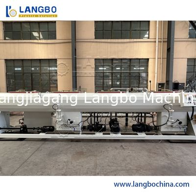 آلة بثق أنابيب البلاستيك PE/PP/HDPE/PVC/PPR للبيع الساخن لصنع أنابيب الغاز والمياه / خط الإنتاج