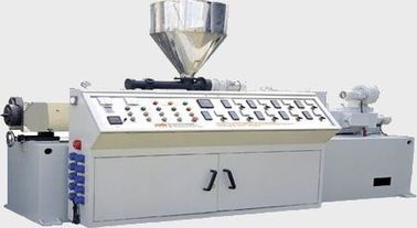 Ø20-50mm PVC الأنابيب النتوء الخط ، 250KG / H أنابيب البلاستيك ماكينة أوتوماتيكية بالكامل