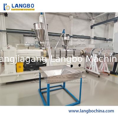 آلة بثق بلاستيك PVC عالية السرعة 16-1600 مم لأنابيب إمدادات المياه والصرف والري والقنوات الكهربائية