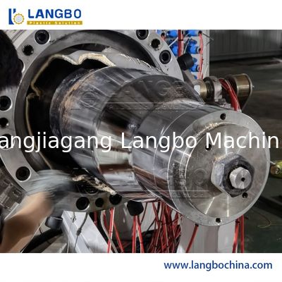 آلة بثق بلاستيك PVC عالية السرعة 16-1600 مم لأنابيب إمدادات المياه والصرف والري والقنوات الكهربائية