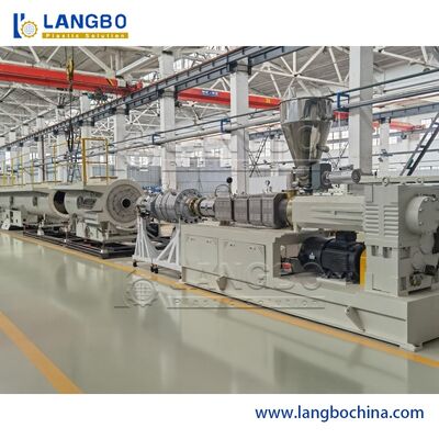 خط بثق الأنبوب PVC سعة 150 كجم / عالي السعة مع نظام قطع خالٍ من الغبار / الرقائق