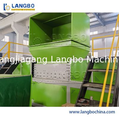 آلة تمزيق البلاستيك الأفقي الأوتوماتيكية بالكامل، محطم، محرك جديد، سحق أنابيب PVC، أنابيب PE المموجة، آلة إعادة تدوير التقطيع