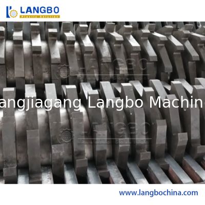 زجاجات الحيوانات الأليفة البلاستيكية PP PE فيلم المعدن كسارة الورق الخشب البلاستيك آلة إعادة تدوير الآلات واحد عمود محطم