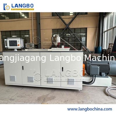 16-630 ملم PVC CPVC UPVC / HDPE / LDPE / PE PP PPR أنابيب التوصيل / مضرب مزدوج & محرك طحن مفرد / آلة تصنيع البلاستيك للماء / إمدادات الغاز