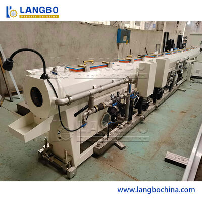 Iso كبير Capataiy عالية السرعة آلة الأنابيب البلاستيكية الكثافة طاعون المجترات الصغيرة الأنابيب معايرة فراغ