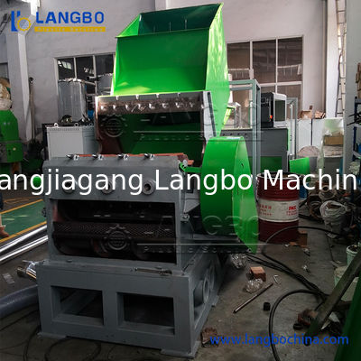 مواد بلاستيكية نفايات زجاجات الحيوانات الأليفة إعادة تدوير آلة كسارة كسارة البلاستيك آلات كسارة