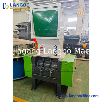 مواد بلاستيكية نفايات زجاجات الحيوانات الأليفة إعادة تدوير آلة كسارة كسارة البلاستيك آلات كسارة