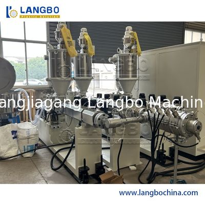 خط إنتاج الأنابيب البلاستيكية النتوءة Ppr 350kgs / H متعدد الطبقات