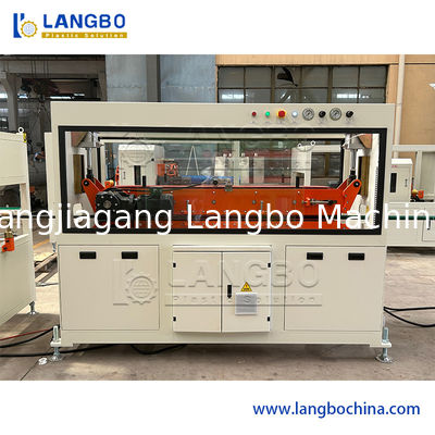 خط إنتاج الأنابيب البلاستيكية النتوءة Ppr 350kgs / H متعدد الطبقات