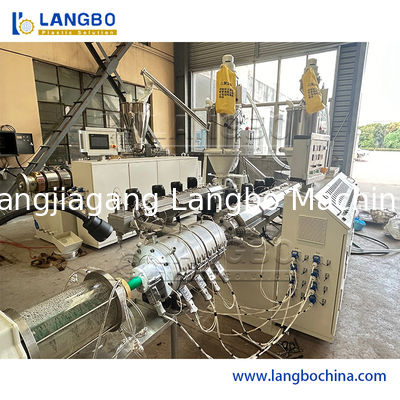 خط طحن أنابيب PPR مع 180kg / h الناتج 3 طبقة Co-Extrusion و SIEMENS PLC Control