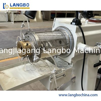 أنبوب بلاستيكي متين ساخن وبارد PPR لنظام إمداد المياه الصناعي وآلة التصنيع