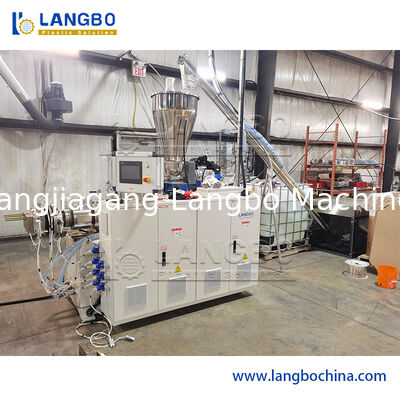 55/110 مخروط مزدوج المسمار محرك طحن خط طحن ملف تعريف PVC ل 1180mm كابل جذع مع 22 كيلوواط من طاقة المحرك