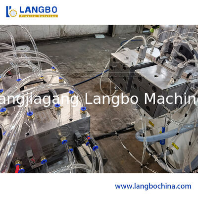 55/110 مخروط مزدوج المسمار محرك طحن خط طحن ملفات تعريف PVC ل 1180mm كابل الجذع مع 22 كيلوواط من طاقة المحرك