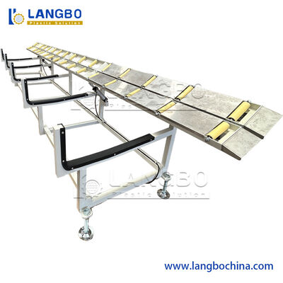 خط إنتاج الأنابيب البلاستيكية CPVC Pvc 75 - 250mm