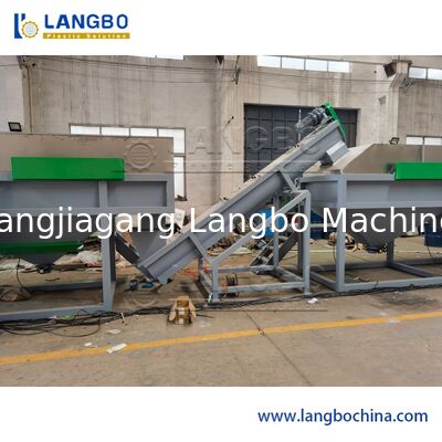 آلة تكوير الأفلام البلاستيكية الرطبة / خط تحبيب الأكياس الرطبة PE PP