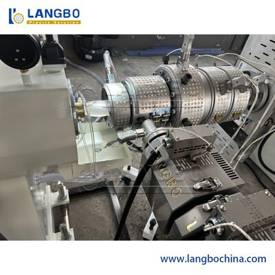 خط إنتاج آلة بثق أنابيب الصرف الصحي من البلاستيك PVC PPR HDPE UPVC CPVC، أنابيب الري بالتنقيط الزراعي، أنابيب الخراطيم، أنابيب التوصيل الكهربائي