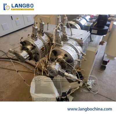 آلة بثق البلاستيك 630 مم لولب مزدوج لأنابيب PVC