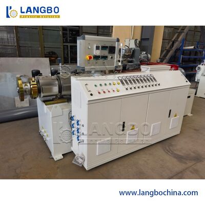 خط بثق الملف الشخصي PVC بشهادة CE مع الطارد المخروطي المزدوج اللولب بقوة المحرك 37KW