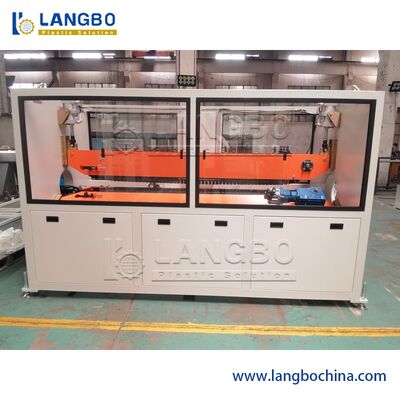 آلة تصنيع أنابيب بي في سي 75-250mm 55KW/75KW محرك 600-800KG/H القدرة