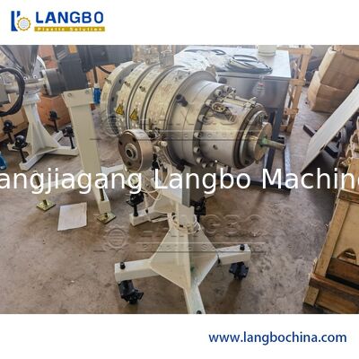 آلة بلاستيكية آلة لإنتاج أنابيب بي في سي آلة طحن أنابيب آلة لإنتاج أنابيب بلاستيكية