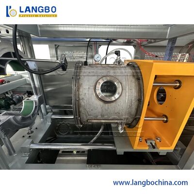 آلة تصنيع أنابيب PVC مزدوجة الخرج بالكامل