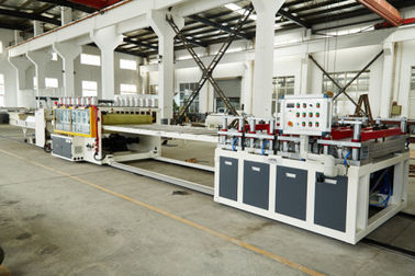 البلاستيك PVC بروفيل الرغوة طاحونة WPC الأرامل إطار الباب الأرضيات PP PE PC لوح مجوف شريط الختم ABS PMMA خط طحونة بروفيل