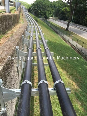 خط إنتاج أنابيب PE HDPE مع خزان فراغ 11 متر وقطاع كوكبي